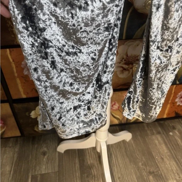 French Connection Velvet Pajama Set in Gray - Picture 8 of 10